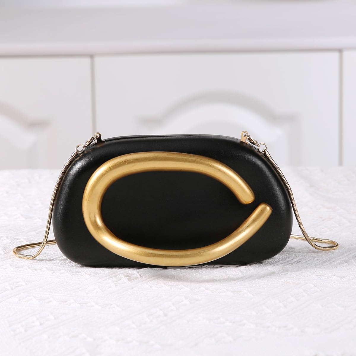 Dreubea Minimalist Gold-Tone Art Deco Clutch Bag – Elegant Metallic Accent Evening Handbag Purse for Women Black