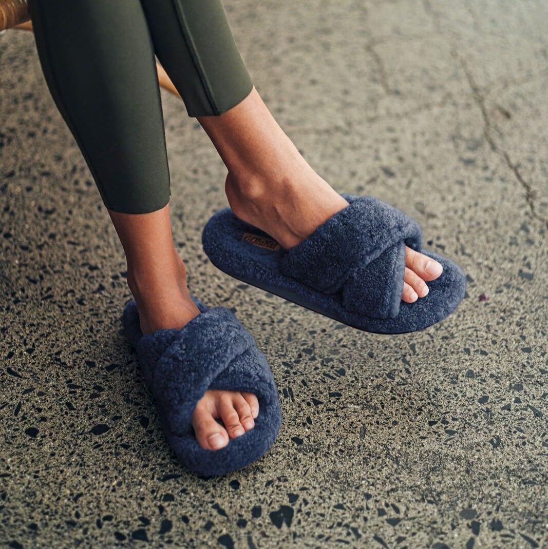 OLUKAI Hila Heu Women's Slipper, Women's Slip-On Shoes, Genuine Shearling, Wet Grip Soles for Inside & Outside Wear, Cute & Ultra-Soft Comfort Fit, Moonlit Ocean/Moonlit Ocean, 8