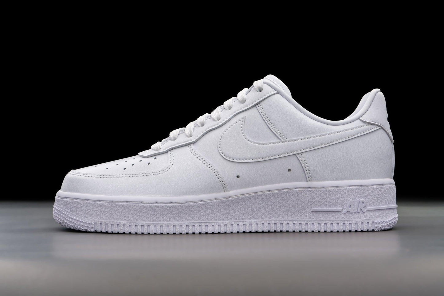 Nike Air Force 1 '07 Low Mens Basketball Shoes (Men's 10.5 Medium, White/White)