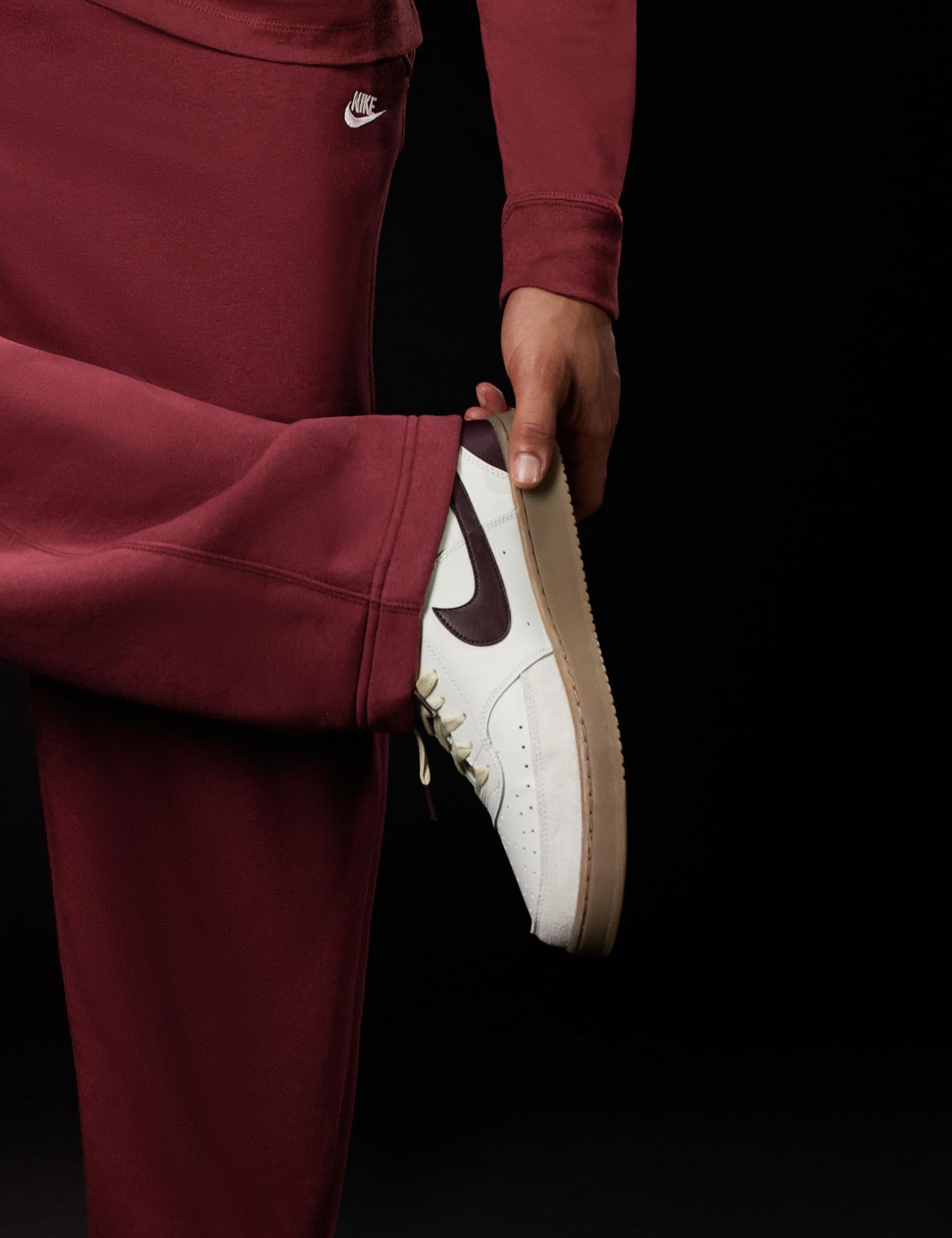 Nike Men's Court Vision Low Shoes, Sail/Burgundy Crush-Light Khaki, 10.5