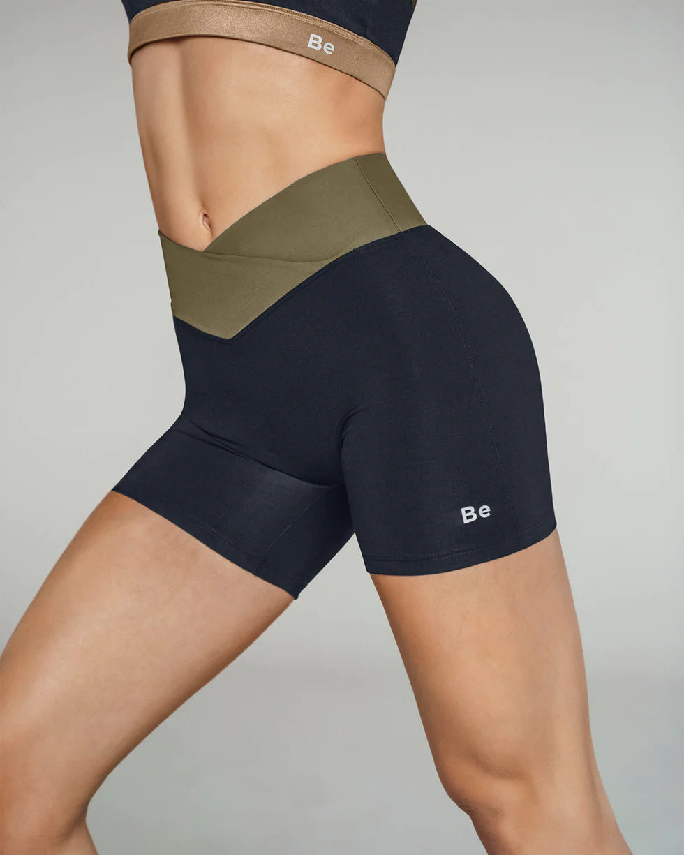 Active shorts by Silvy Araujo