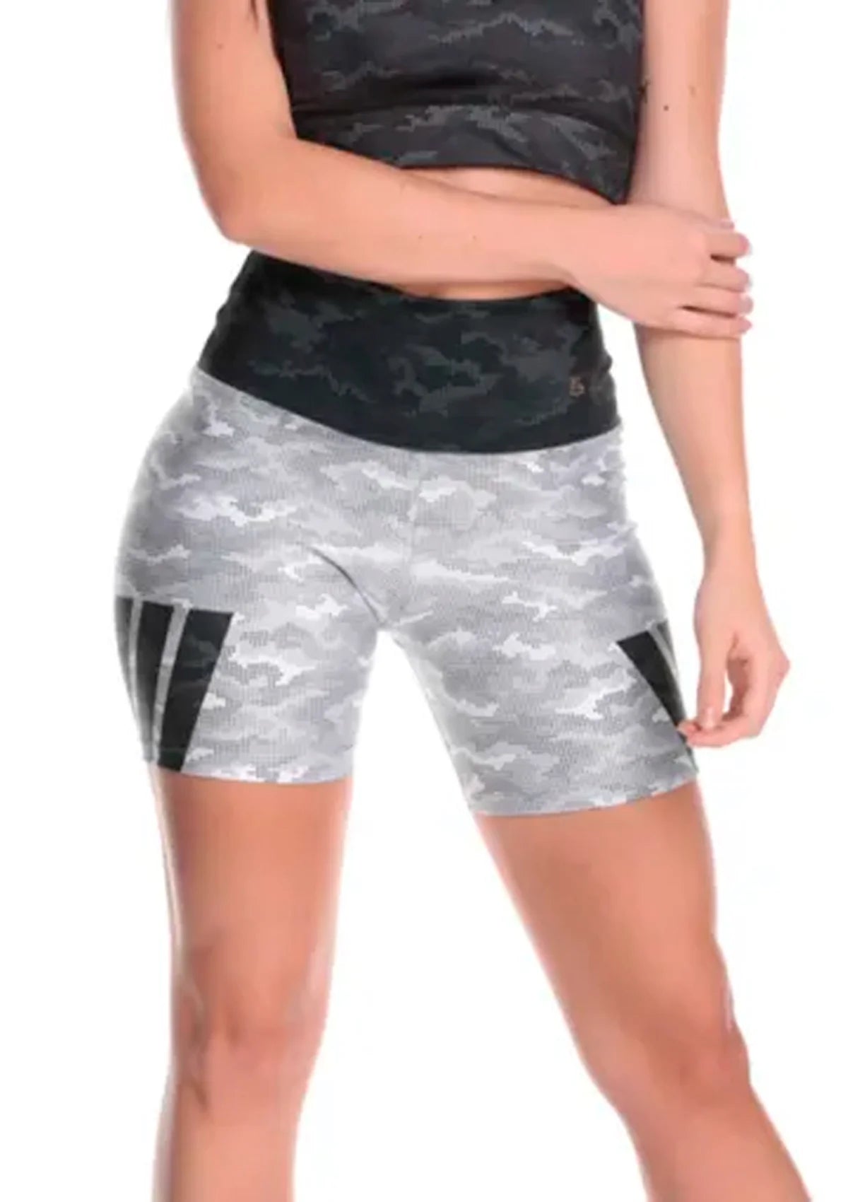 runner shorts camouflage