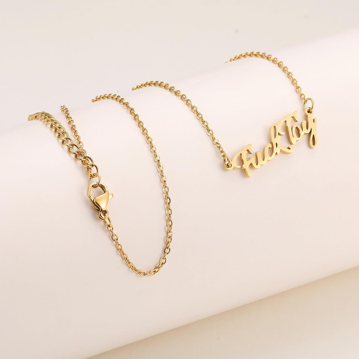 SKQIR Sissy Queen Necklace for Men Women Naughty Word Necklace Sissy Gold Pendant Letters Jewelry Femboy Friend Best Bitches Besties Funny Gift for Femboi Lover Friendship Gag Gift