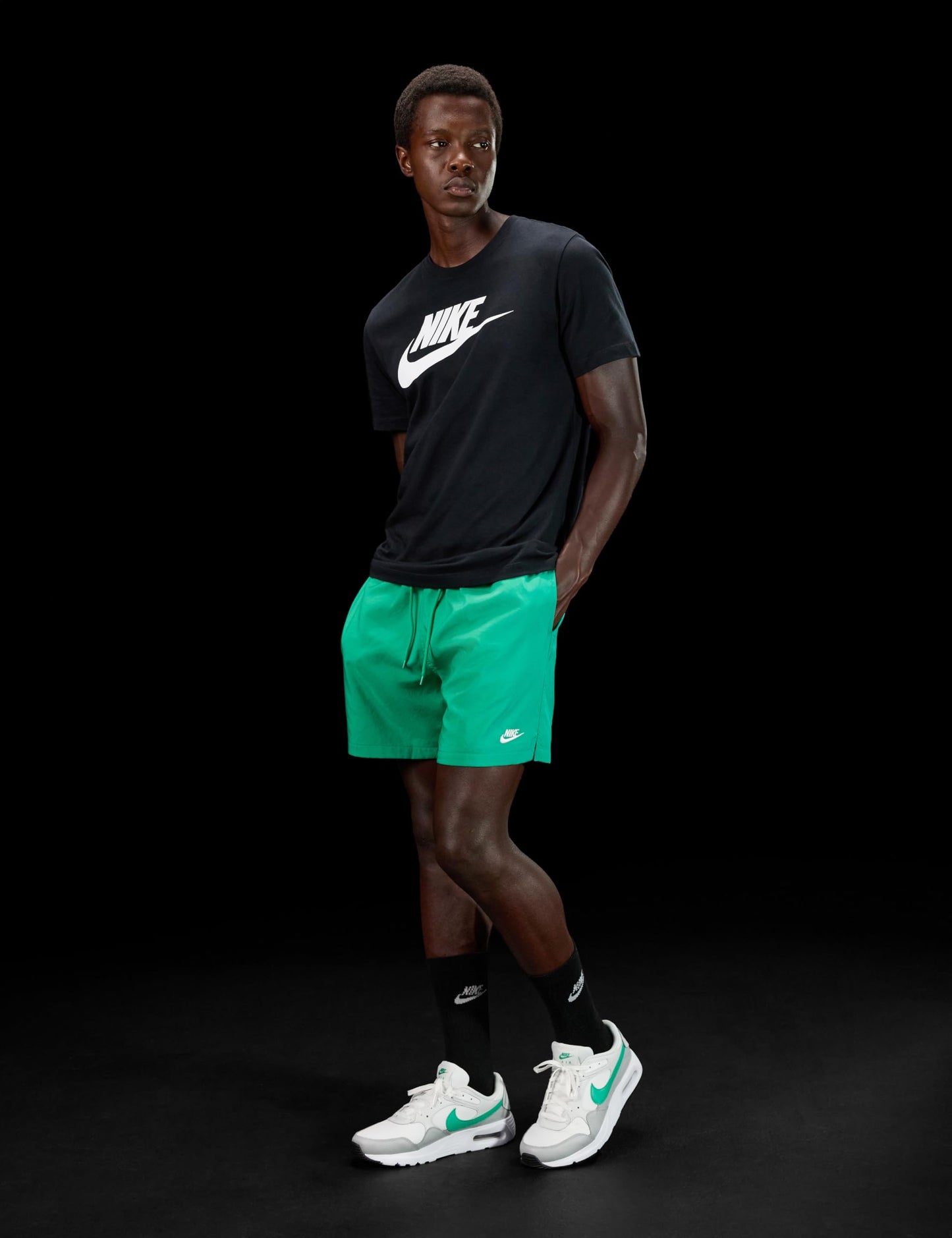Nike Men's Air Max SC Shoes, Summit White/Stadium Green-Photon Dust, 12