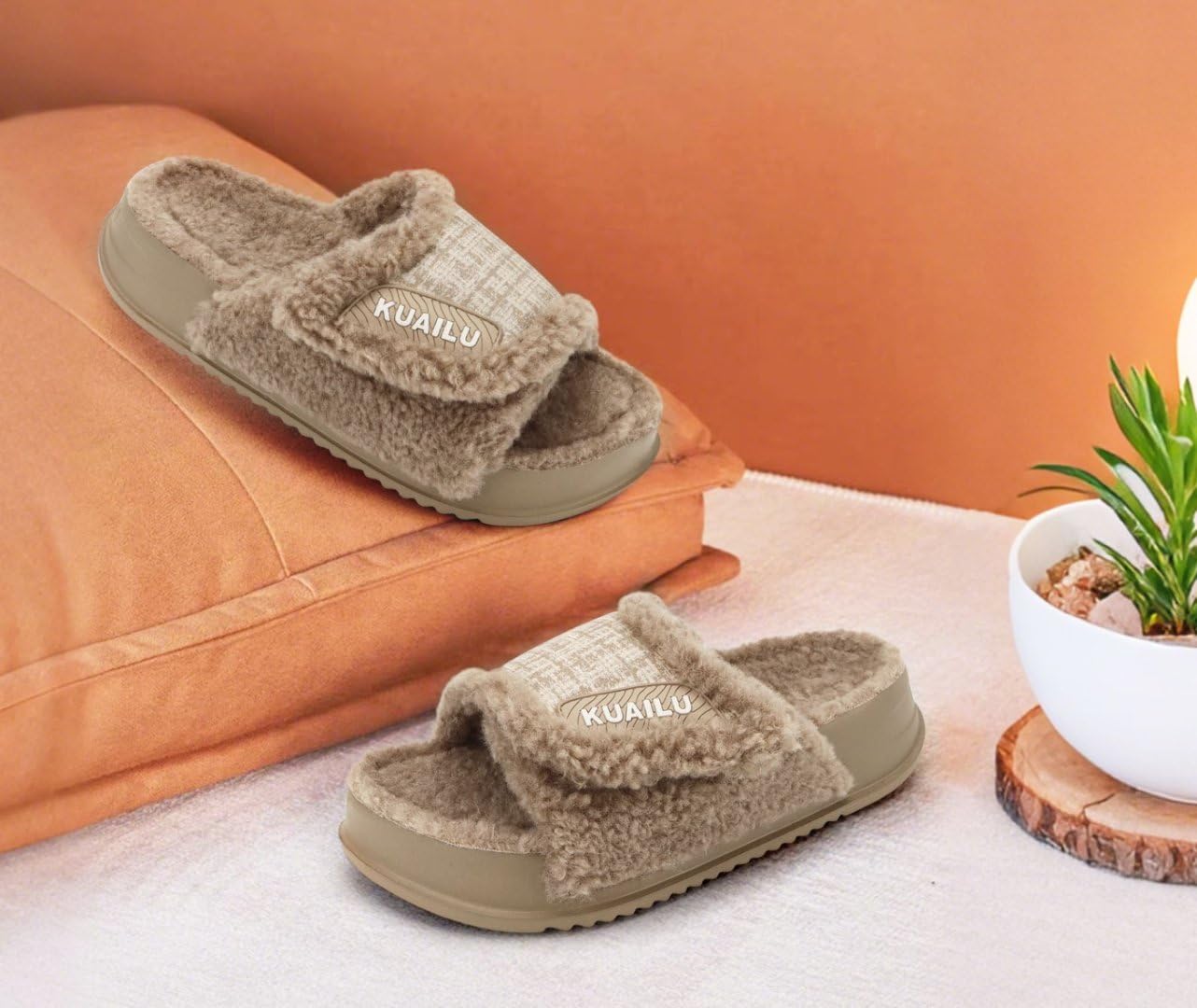 KuaiLu Cushion Slippers For Women with Orthopedic Arch Support Wide Adjustable Open Toe Platform Furry Fur Sandals Warm Teddy Fleece Recovery Slides Slip On House Shoes Indoor Outdoor, Beige US11