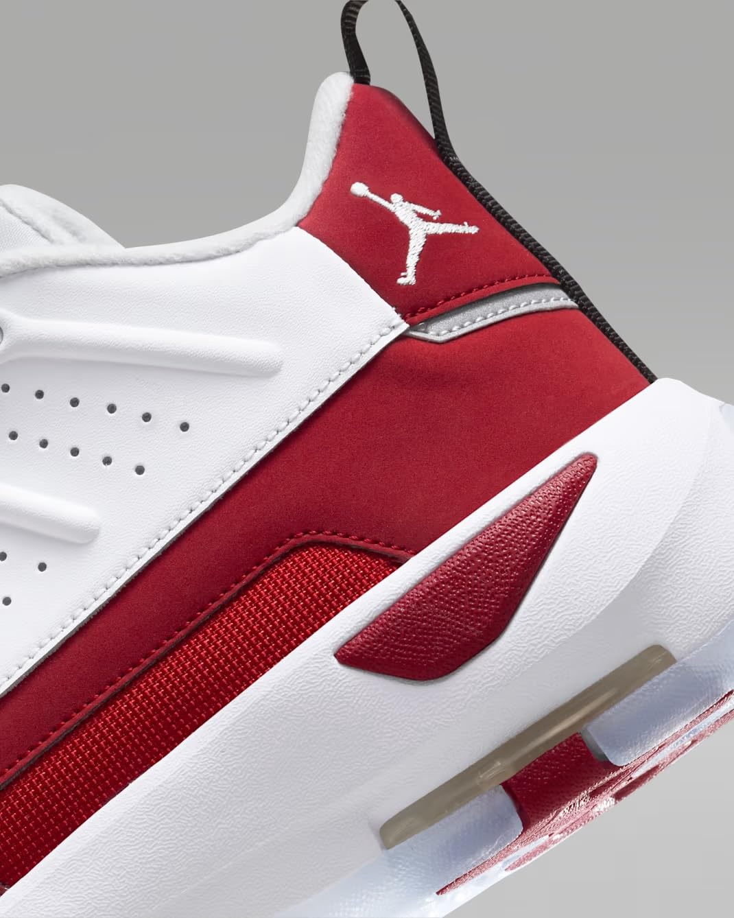 Jordan Max Aura 7 Men's Shoes (HQ2091-106, White/White-Gym Red-Black) (White/White Gym Red/Black, US Footwear Size System, Adult, Men, Numeric, Medium, 9.5)
