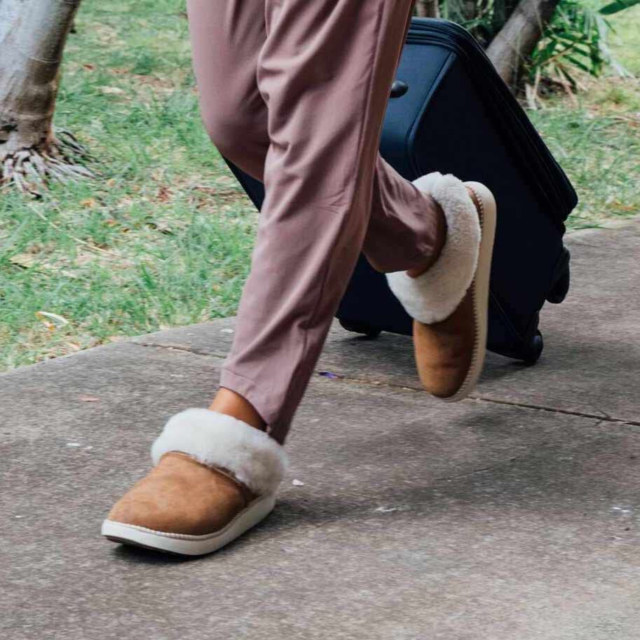 OLUKAI Ku'i Women's Slipper, Soft Full-Grain Leather & Wool Blend Footbed, Wet Grip Soles for Inside & Outside Wear, Cute & Comfortable Slip-On, Tan/Bone, 8