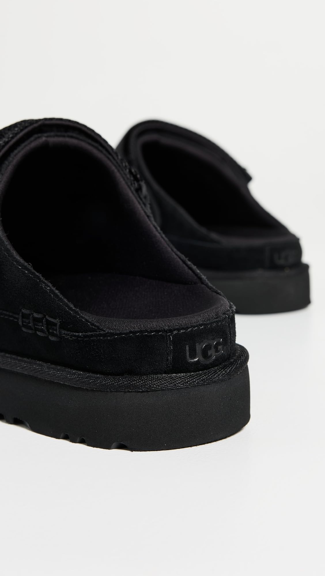 UGG Women's Goldenstar Clog, Black, 9.5