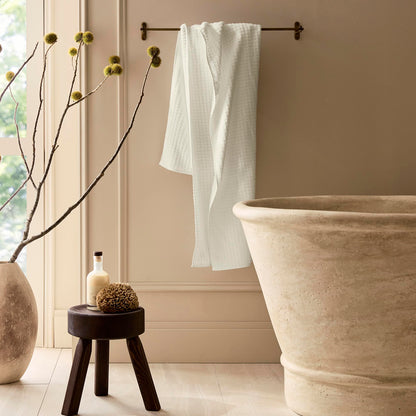 BOLL & BRANCH Turkish Waffle Bath Sheet Set - Cream - 6 Piece - Includes 2 Bath Sheets, 2 Hand Towels & 2 Washcloths - 100% Organic Turkish Cotton - Ultra Soft & Luxurious - Quick Dry