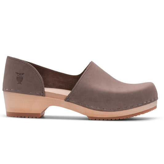 Sandgrens Handmade Swedish Wood Closed-Back Clogs for Women, US 11-11.5 | Brett Low Stone Nubuck LT, EU 42