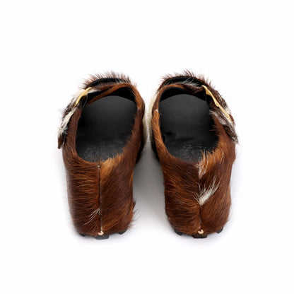 XOBZJH Women's Chunky Cowhide Platform Clogs – Long Hair Calf Fur & Western Mules Slide with Buckle & Rivets, Arch Support, Memory Foam Insole, All-Day Comfort