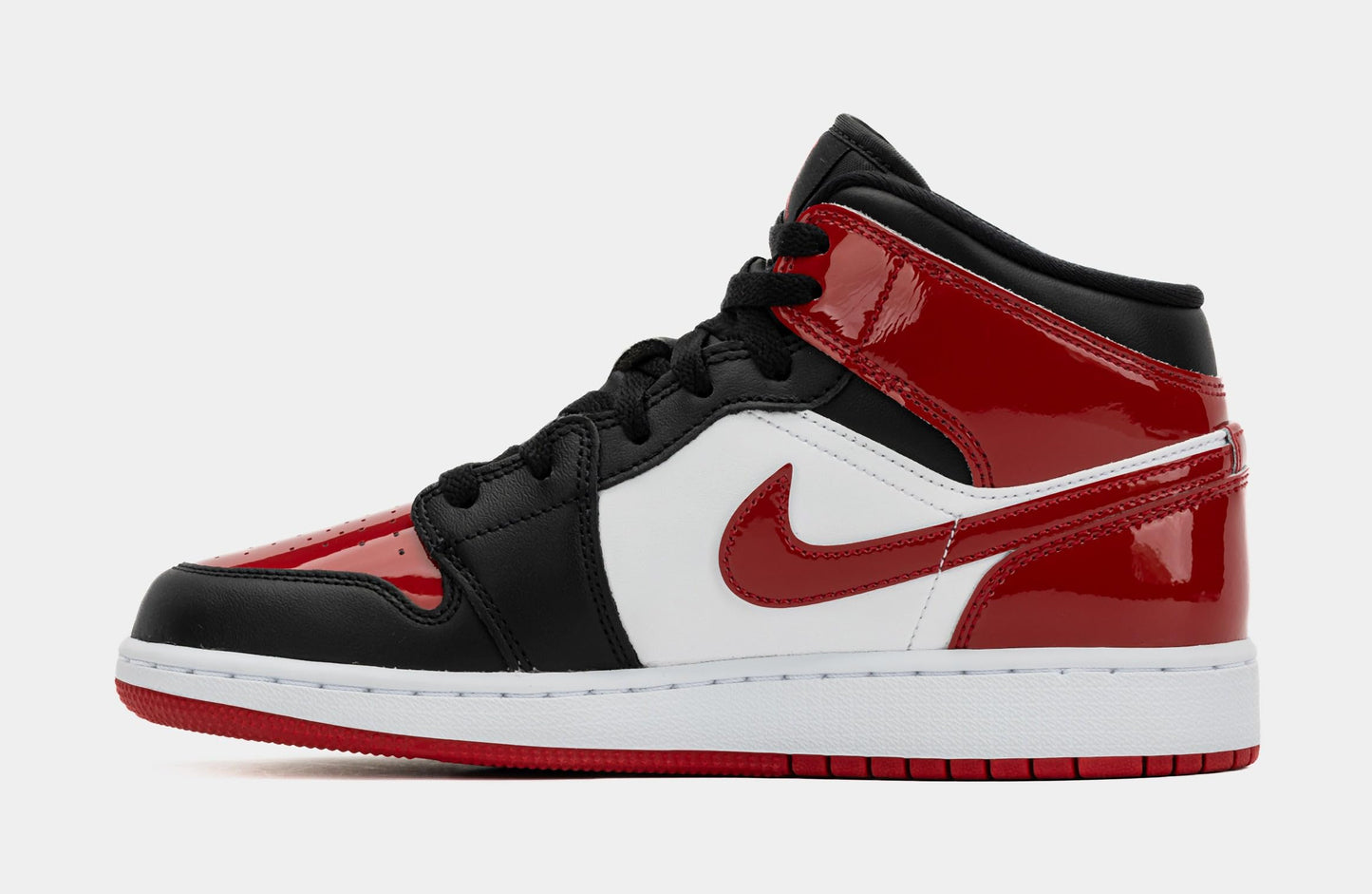 Air Jordan 1 Mid SE Grade School Lifestyle Shoes (Black/Varsity Red/White) Size 5.5