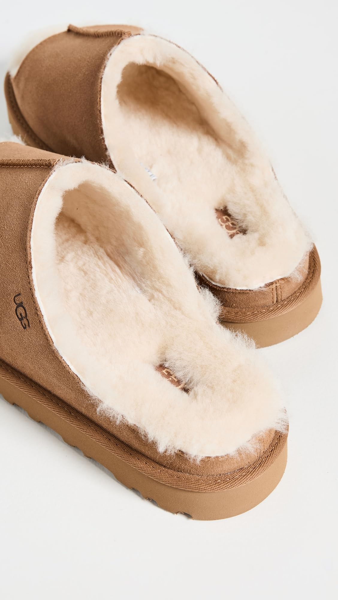 UGG Women's Greenport Slide Sandal, Chestnut, 8