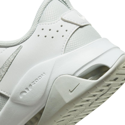 Nike Women's Sporty Low-Top Sneakers, White Silver White Metallic Silver Pure Platinum, 8.5