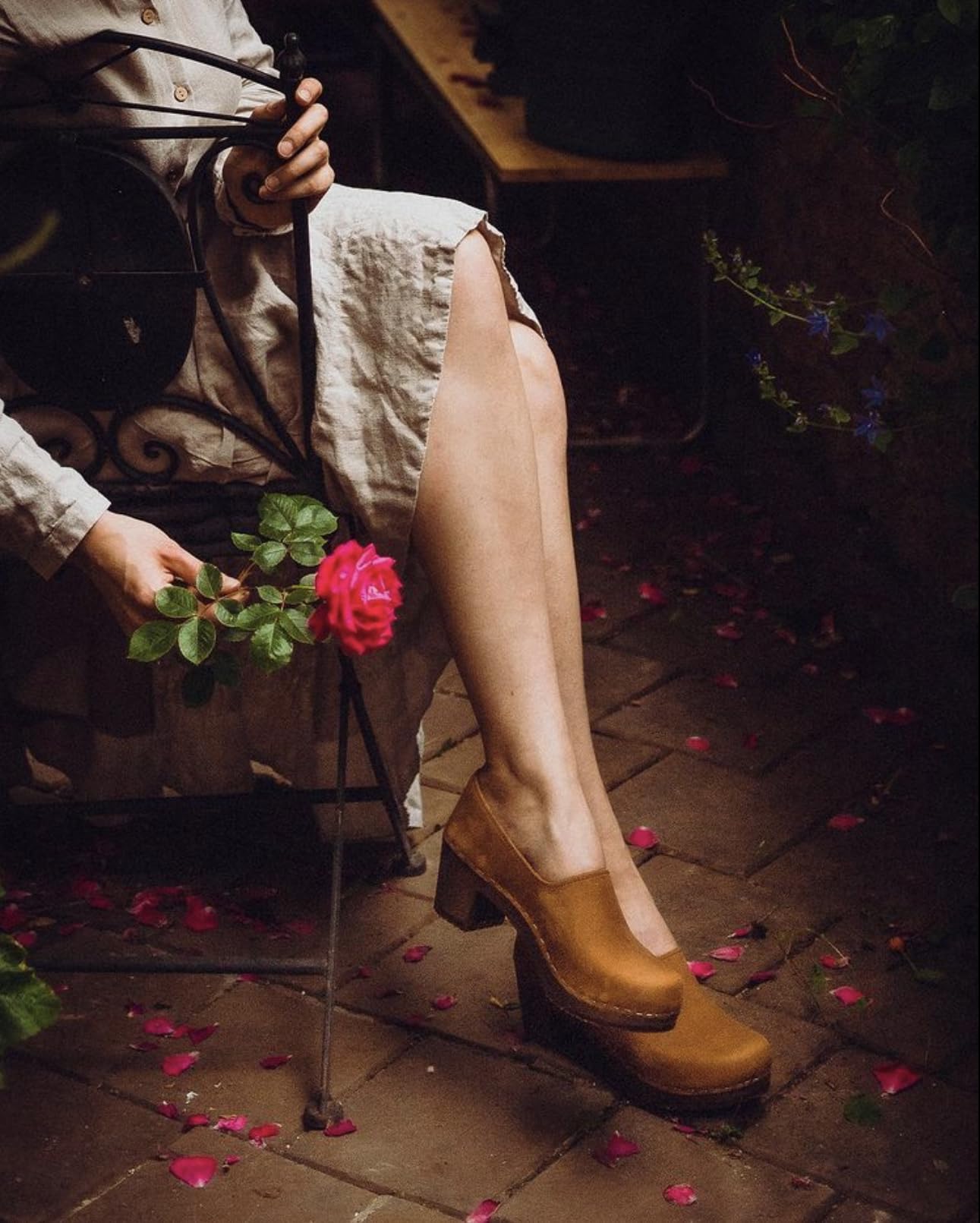 Sandgrens Handmade Swedish High Heel Wood Closed-Back Clogs for Women, US 8-8.5 | Brett Dexter Tan Nubuck DK, EU 39