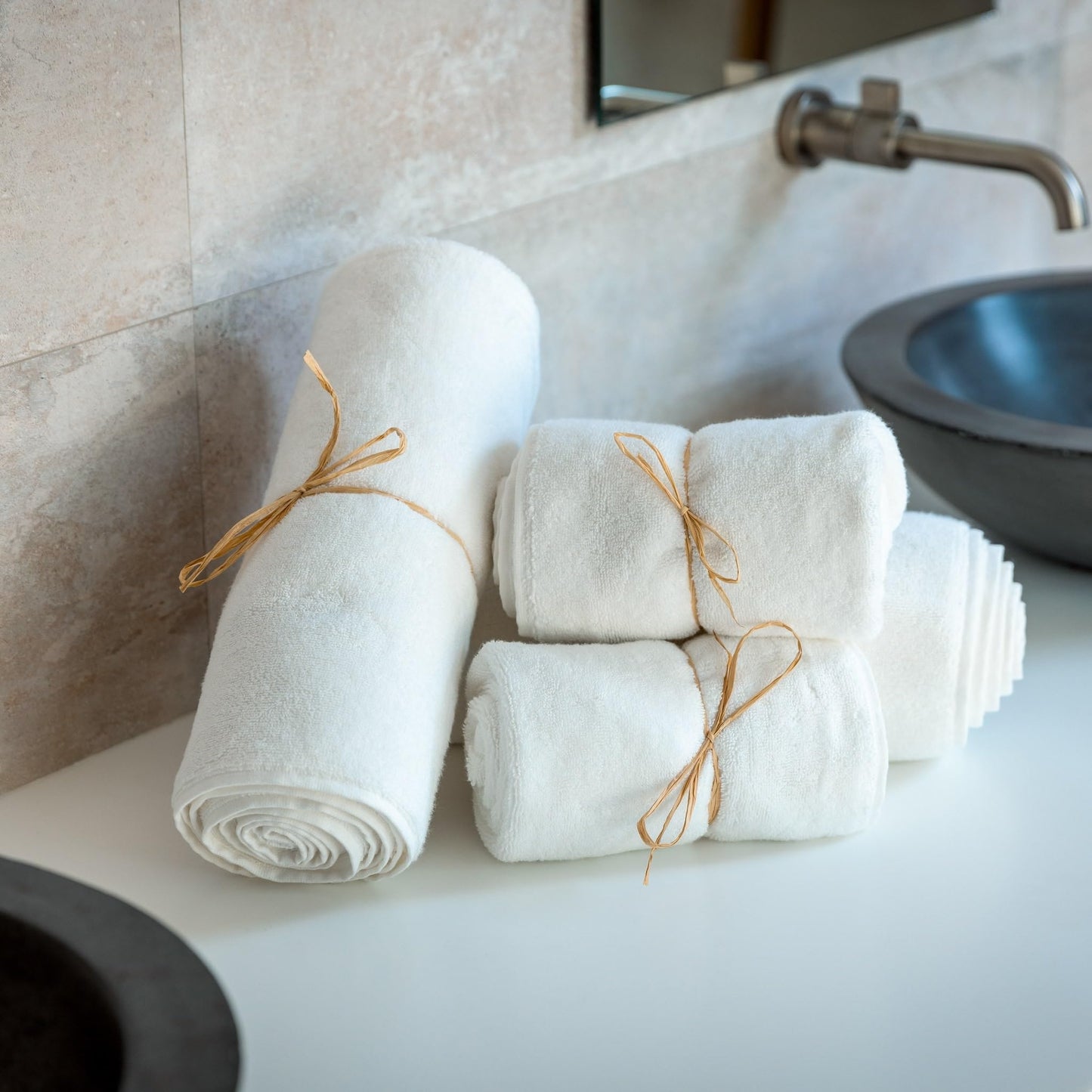 Luxury Bath Towel Set - 6 Pieces, Ultra Plush, GOTS Certified Organic - 2 Bath, 2 Hand, 2 Washcloths - Turkish Cotton Towels, Hotel Quality Towels, White Luxury Towel