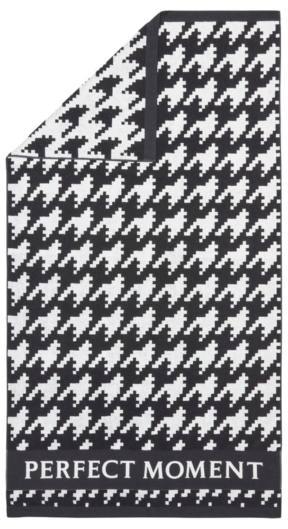 Perfect Moment, Verdella Beach Towel, OS, Houndstooth