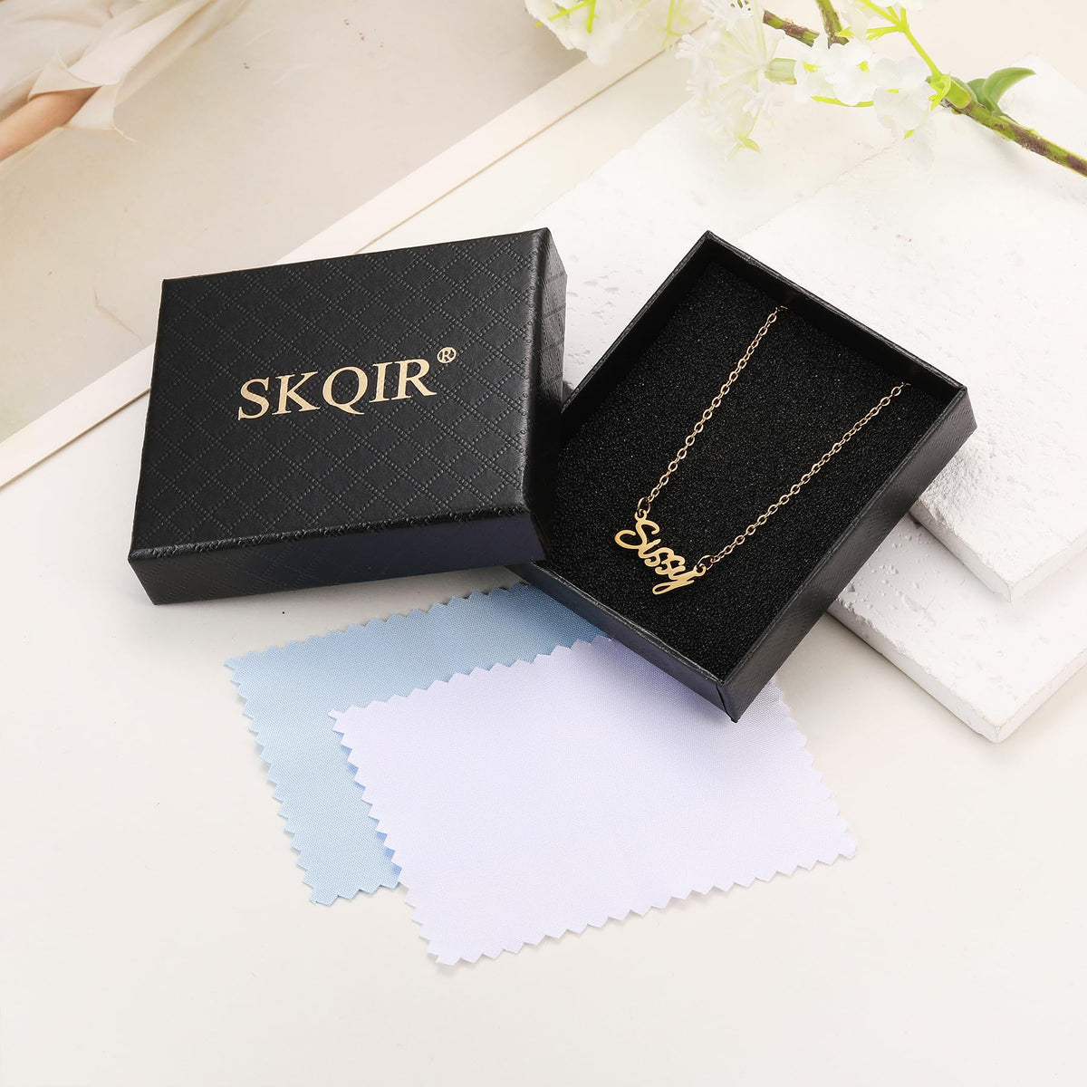 SKQIR Sissy Queen Necklace for Men Women Naughty Word Necklace Sissy Gold Pendant Letters Jewelry Femboy Friend Best Bitches Besties Funny Gift for Femboi Lover Friendship Gag Gift