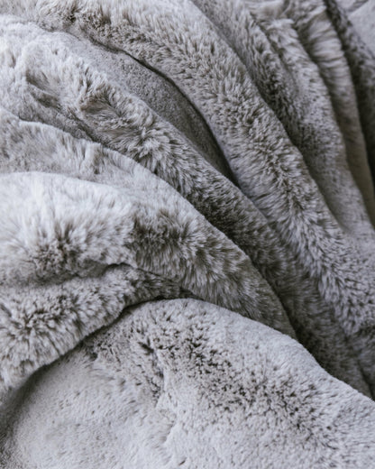 Cozy Earth Cuddle Blanket - Faux Fur Ultra-Soft Luxury Throw Blanket - Thick & Cozy Oversized Design for Lounging or Sharing - Machine Washable - Oversize Throw 80" x 60" Dove Grey