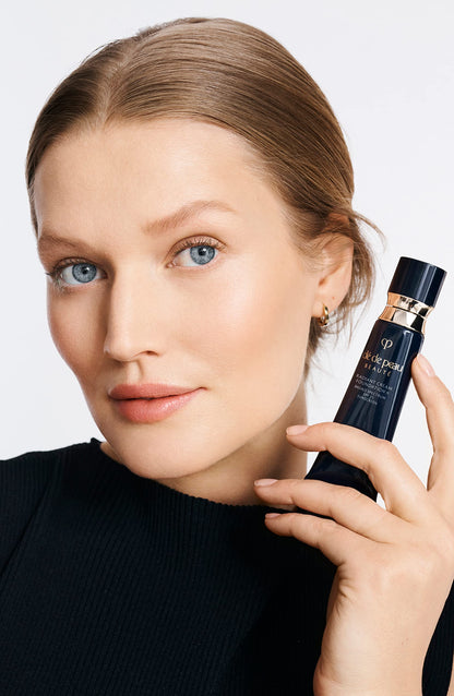 Clé de Peau Beauté, Radiant Cream Foundation SPF 25, I10