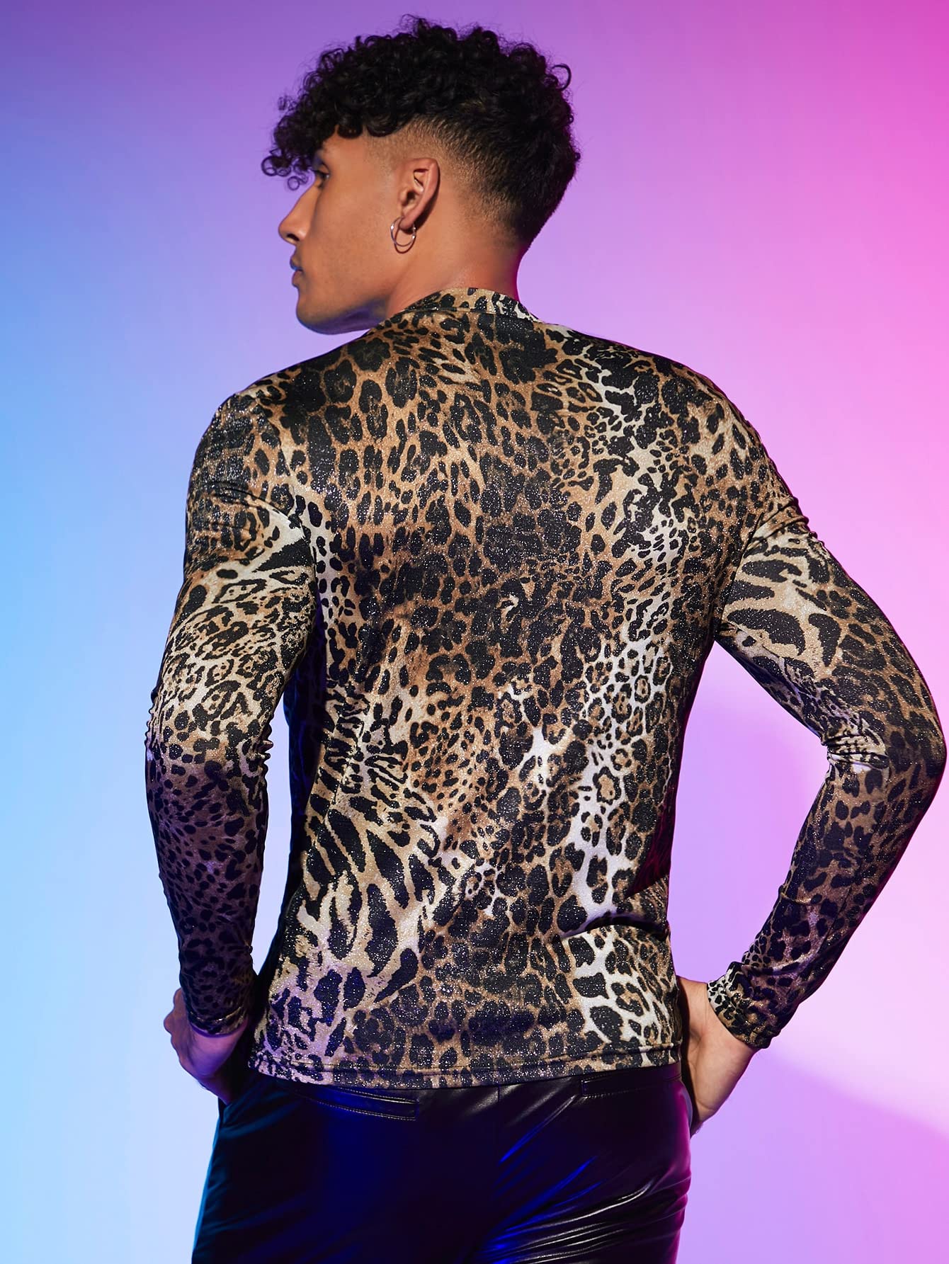 WDIRARA Men's Leopard Animal Print Mock Neck Long Sleeve Fitted Party Club Top Shirt Black and Brown L