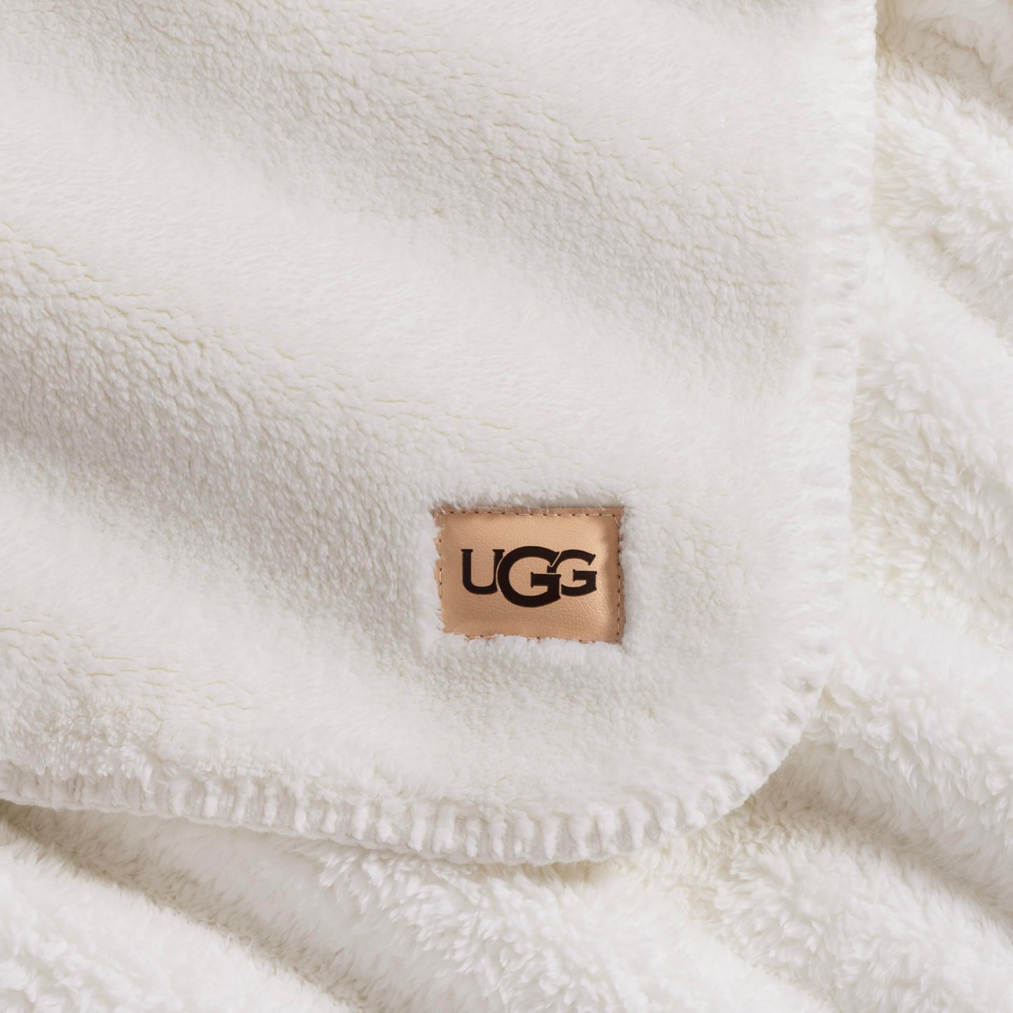 UGG Whitecap Plush Throw Blanket for Couch, Fleece Soft Fuzzy Throw Blankets for Bed, Luxury Home Decor, Apartment Essentials, 50-inch x 70-inch, White Snow