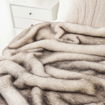 BATTILO Luxury Large Faux Fur Throw Blanket for Couch, 60"x80", Thick